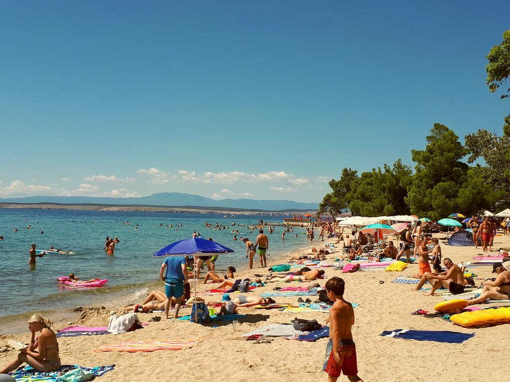 Apartments Ema Crikvenica Exterior foto